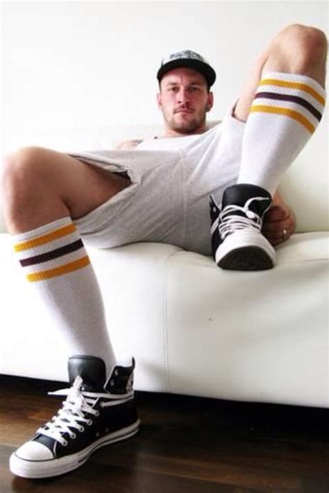 Footjob Porn – Gay Male Tube